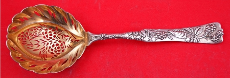 Sugar Sifter GW w/ raspberry motif, 7 1/4